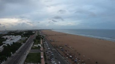 Gopro kahraman 7 siyah 4k 60fps sinematik düzenlenmemiş görüntüler deniz manzaralı marina sahili Chennai 'nin montajlanmamış görüntüleri