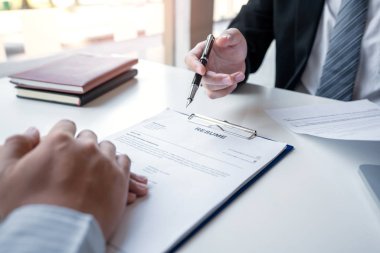 Interview the job and hiring, men candidate at job interview exp