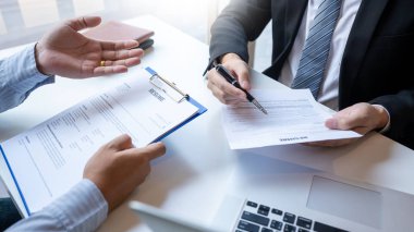 Interview the job and hiring, men candidate at job interview exp