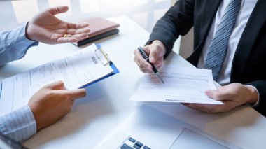 Interview the job and hiring, men candidate at job interview exp