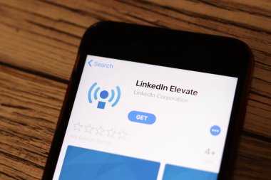 Los Angeles, California, Usa - 26 Kasım 2019: Linkedin Yükseltme Uygulama Mağazası sayfası Masa üstü görünümü, İllüstrasyon Editörü