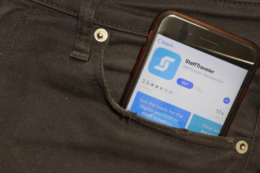 Saint-Petersburg, Rusya - 6 Aralık 2019: Cebinde Personel Gezgini simgesi bulunan cep telefonu ekranı, İllüstrasyon Editörü