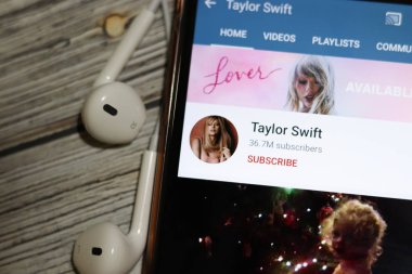 Los Angeles, California, Usa - 18 Aralık 2019: Taylor Swift Youtube kanalının kulaklıklı simgesi, Illustrative Editorial