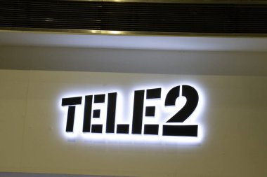 Saint-Petersburg, Rusya - 30 Aralık 2019: Pulkovo Havaalanında Tele2 logosu, Illustrative Editorial