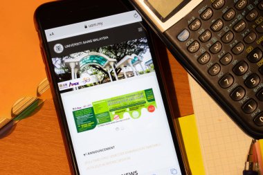 Saint-Petersburg, Rusya - 10 Ocak 2020: Universiti Sains Malaysia Usm web sitesi sayfası. Yükseköğretim Kabul Konsepti, İllüstrasyon Editörü