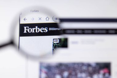 Saint-Petersburg, Rusya - 10 Ocak 2020: Forbes web sitesi logosu, Illustrative Editorial