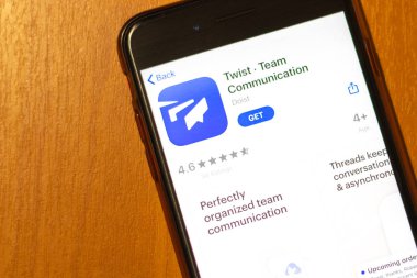 Los Angeles, Kaliforniya, ABD - 17 Ocak 2020: Twist Team Communication simgesi ile telefon ekranı uygulama mağazasının üst görünümü, Illustrative Editorial