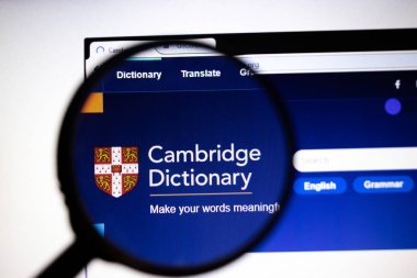 Los Angeles, California, Usa - 23 Ocak 2020: Cambridge sözlük web sitesi. Sözlük .cambridge.org logosu ekranda, İllüstrasyon Editörü