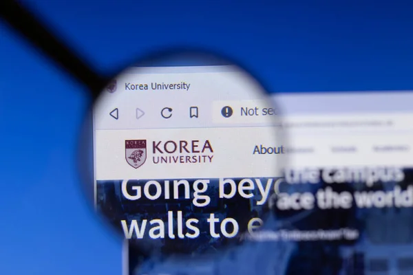 Los Angeles, California, USA - 3 March 2020: Korea University website homepage logo visible on display screen, Illustrative Editorial — Stock Fotó