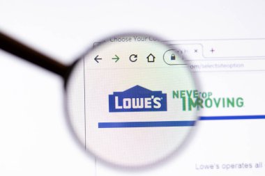 Los Angeles, California, Usa - 15 Mart 2020: Lowes simgesi web sitesinde. Lowes.com logosu ekranda görünür, Illustrative Editorial.