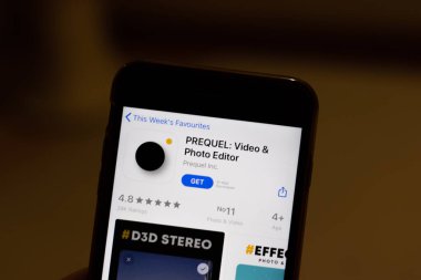 Los Angeles, California, Usa - 15 Mart 2020: Telefon ekranında Önsel Video Düzenleyici mobil uygulama logosu, İllüstrasyon Editörü.