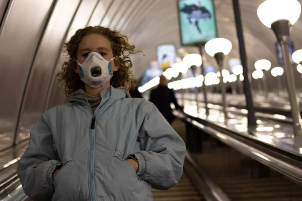 Young Teenage Girl Medical Mask Goes Subway Escalator Copy Space — Stock Photo, Image