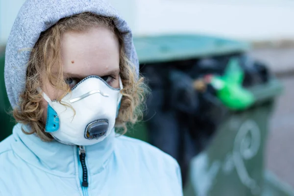 Close Serious Angry Woman Face Protective Mask Trash Litter Blurry — Stock Photo, Image