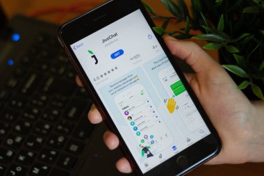 New York, ABD - 1 Mayıs 2020: Cep telefonu ekranında JivoChat uygulaması simgesi, İllüstrasyon Editörü.