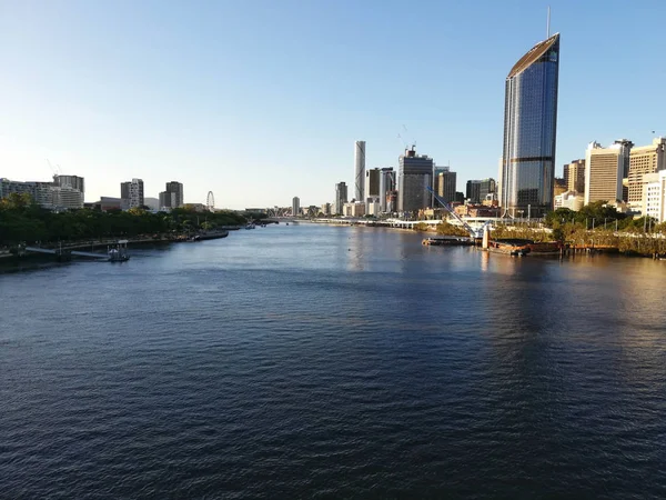 Panorama de Brisbane skyline e banco sul na Austrália — Fotografia de Stock