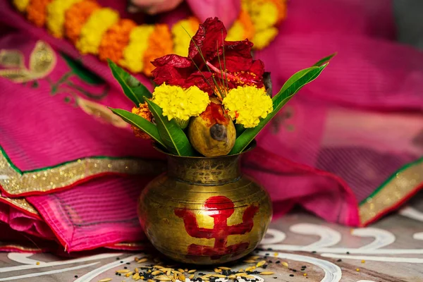 Hindu Puja Ritüeli Bakır Alanı Resmi