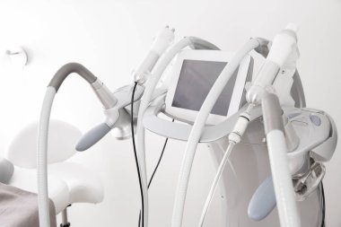 Vücut şekillendirme ve tedavileri için gelişmiş donanımları Close-Up
