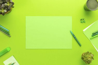 Yeşil ofis büro malzemeleri ile çevre kavramı