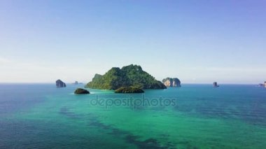 Krabi Thailand güzel Adaları doğru uçan
