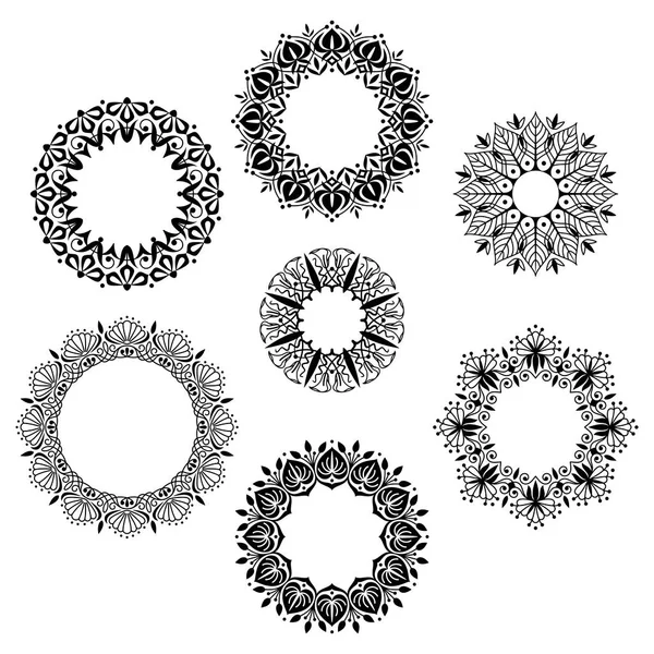 Круглі декоративні квіткові рамки — стоковий вектор