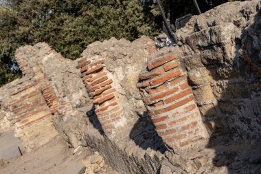 Bacoli, İtalya, 14 Ağustos 2019. Antik Cuma kentindeki Apollo tapınağı. Antik Yunan şehri günümüze kadar ayakta kaldı..