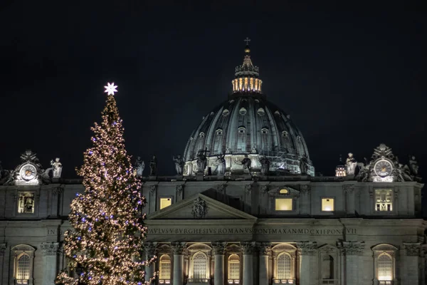 Rome Italië December 2019 Piazza San Pietro Wordt Kerststal Gereproduceerd — Stockfoto