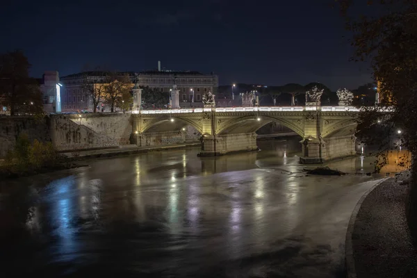 Rzym Włochy Grudnia 2019 Most Aniołów Pobliżu Zamku Świętego Anioła — Zdjęcie stockowe