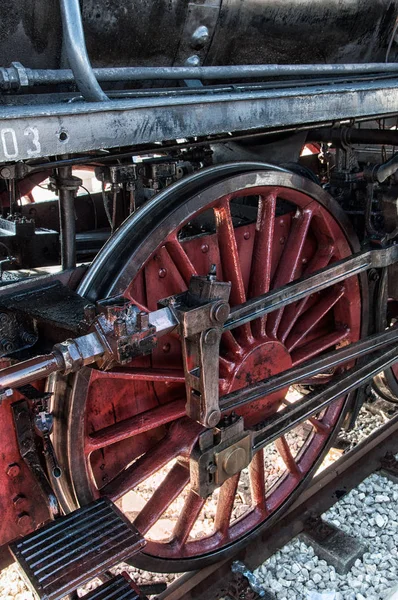 Vintage Steam lokomotywy na dworcu w fano, Włochy — Zdjęcie stockowe