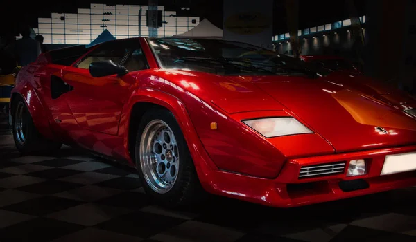 Ročník lamborghini červené logo vintage auto — Stock fotografie