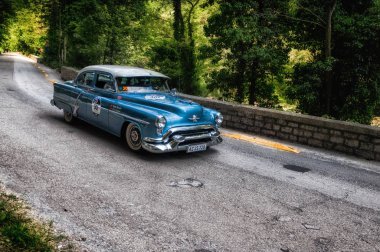 Oldsmobile 88 1953