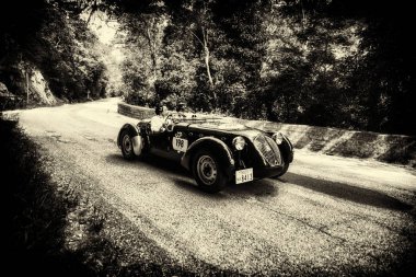 Healey 2400 Silverstone D tipi 1949