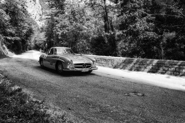 MERCUTIDE-BenZ 300 SL CHAP W 198 1955 — ภาพถ่ายสต็อก