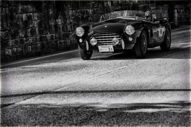 eski model araba A.C. Ace 1957