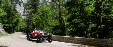 Aman Tanrım. 665 Spor SuperBA 2000 1925