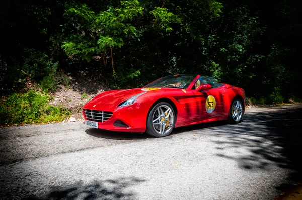 Ferrari California T 