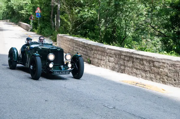 Healey Duncan dron 1947