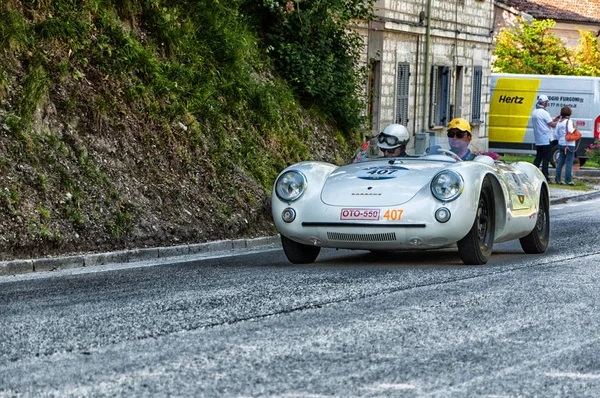  Porsche 550 Spyder Rs 1955 eski model araba 