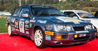 Ford Sierra 1987 eski yarış araba ralli