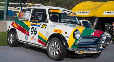 Morris Mini Cooper 1973 eski yarış araba ralli