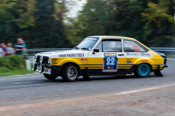 포드에 스 코트 Rs 1977 오래 된 경주 자동차 랠리 — 스톡 사진