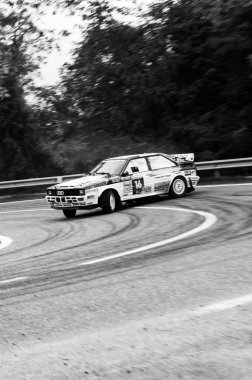 Sanmarino, Sanmarino - Ott 21, 2017: Audi Quattro eski yarış araba ralli Legend 2017 ünlü San Marino Tarihi yarış