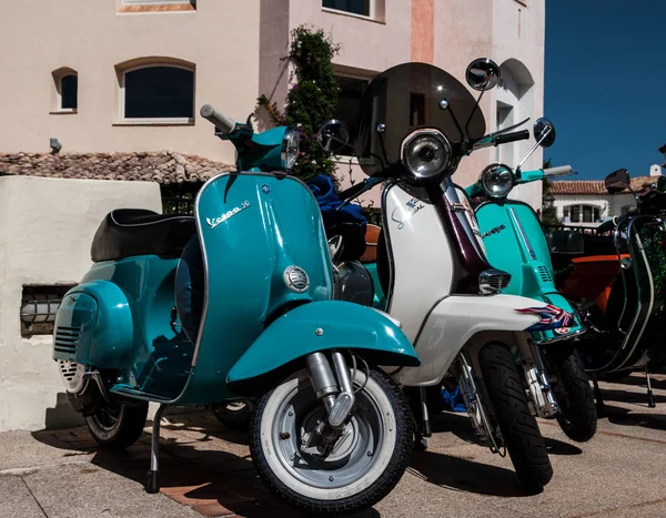 Porto Cervo Italië Juni 2016 Piaggio Vespa Lambrettavintage Sprint Motor — Stockfoto