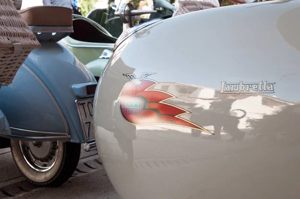 Porto Cervo Italië Juni 2016 Piaggio Vespa Lambrettavintage Sprint Motor — Stockfoto