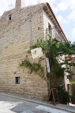 23 Ağustos 2019 - Aggius, İtalya: Aggius Sardinia 'nın dış binası