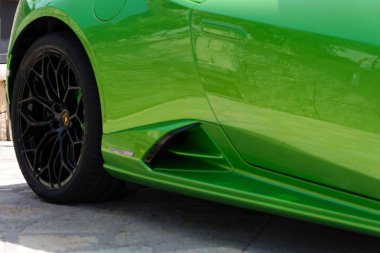 Porto Cervo, İtalya - 13 Ağustos 2019 : Spor otomobil Lamborghini in porto cervo