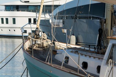 Olbia Sardinia, 19 Ağustos 2019: Olbia Limanı 'ndaki Maxy yatı