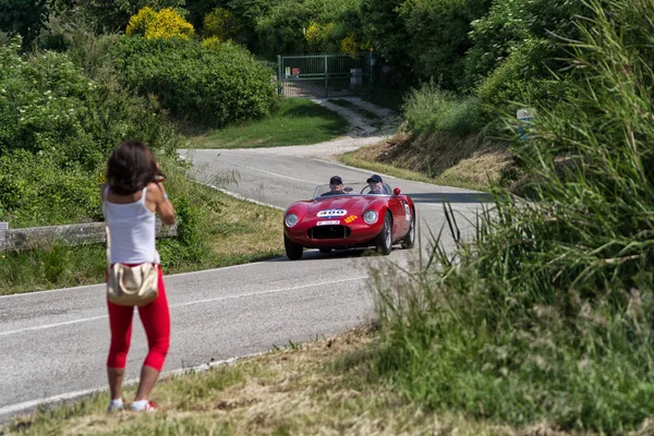 1500 1955 Старом Гоночном Автомобиле Ралли Mille Miglia 2018 Знаменитая — стоковое фото