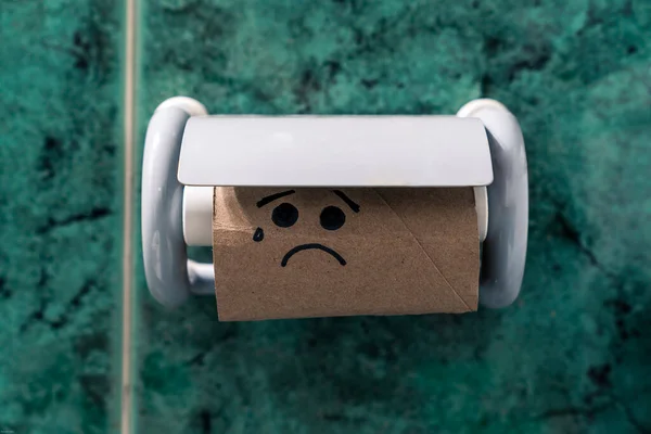 Toilet Paper Roll Finished Bathroom Picture Sad Face Due Coronavirus — Stock Photo, Image