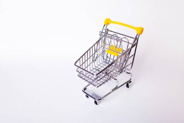 Alışveriş arabası konsepti, alışveriş ve satış, perakende ve dükkanlar.