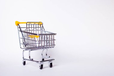 Alışveriş arabası konsepti, alışveriş ve satış, perakende ve dükkanlar.